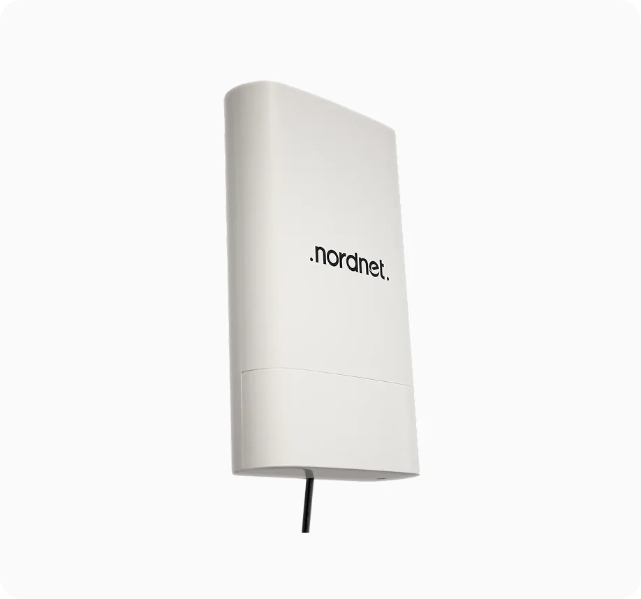 Photographie d'un routeur extérieur 4G Nordnet